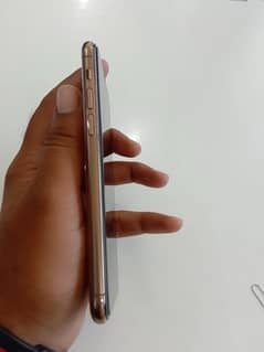 iphone 11 pro (64GB} PTA approved