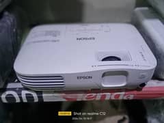 EPSON HD PROJECTOR FOR SELL IN BEST PRICE