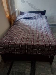 Aone bed 10/10 Condition Original Wood