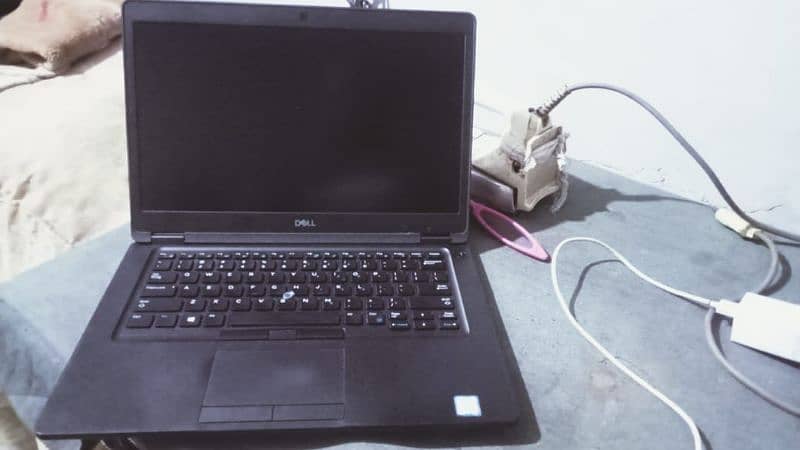 Dell Laptop 4