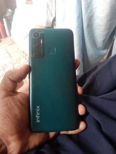 infinix hot 11 4 GB 128 GB with charger