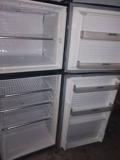 Dawlance fridge full size chill cooling