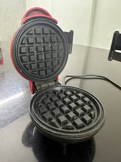 Small Waffle Machine