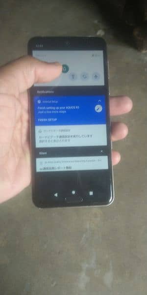 sharp Aquos R3 non pta touch missing karta he very good condition 3