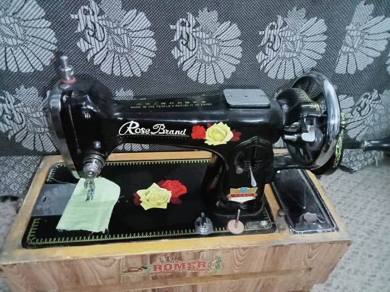 Sewing machine for sale 6