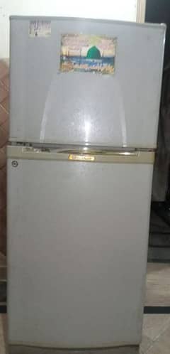 Dawlance medium size fridge working condition 03008125456