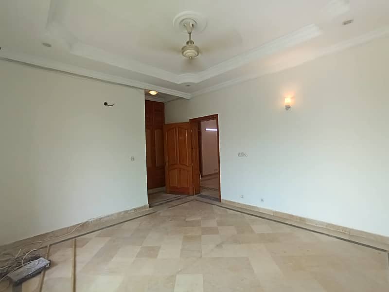I-8/2.40x80 Luxury Upper Portion Near Park Near Shifa Hospital More Options Available For Rent 25