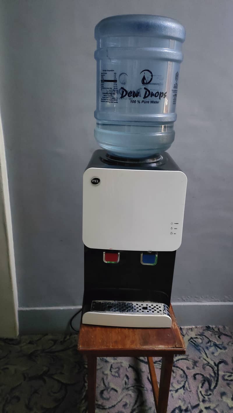 Table top water dispenser 2