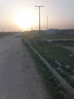 Tarnol Islamabad

9.5 Marla Corner Plot for commercial purposes is available for sale in Tarnol Islamabad @ 7 lack per Marla 

All basic facilities are available

Electricity
Ground Water
Underground Seawarage
Ready for construction