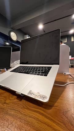 Macbook Pro 2017 15.3 inch, touch Bar, Macbook pro, Macbook, ventura