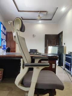 Imported Office Chair With Table