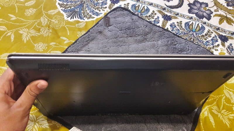 Dell Latitude E7440 in Affordable Price 2