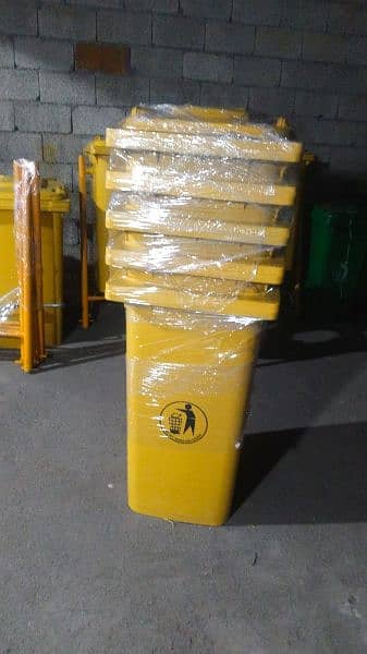 Grease | Thermatex Grease Box | Industrial Plastic Wheels Bins 9