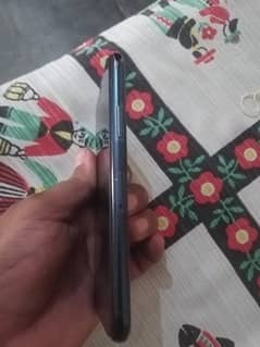 iphone 11pro64gb pta aprowd watar pack