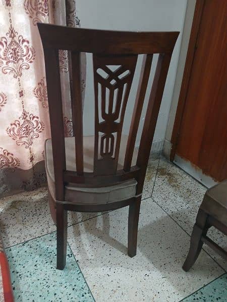 dining table 6 seater woden dining table 0321 2506549 is per rabta ker 3