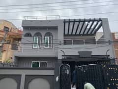 12 marla house for sale in johar town block B1 near to Allah hu goal 
Marble flooring 
Double unit 
Double kitchen 
Hot location 
Main apporced