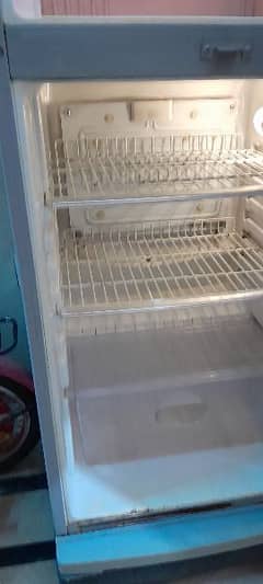 Orient refrigerator completely seal not repaired till date