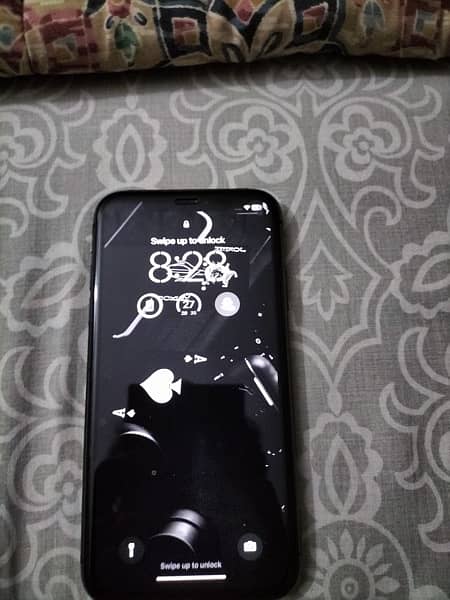 i am selling iphone 11 jv 5