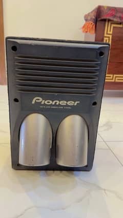 Pioneer subwoofer+ amplifier