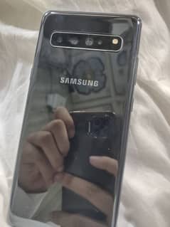 Samsung galaxy s10+ 5G 8/256