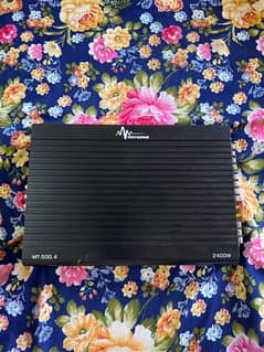 4 channel amplifier total 2 days use brand new condition