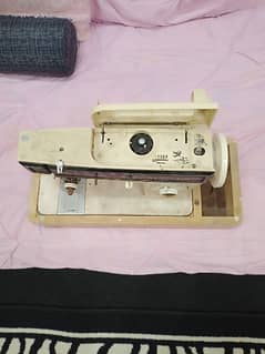 Singer Automatic Sewing Machine