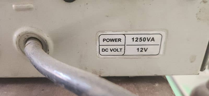 SIMTEK UPS 1250 VA 12V 4