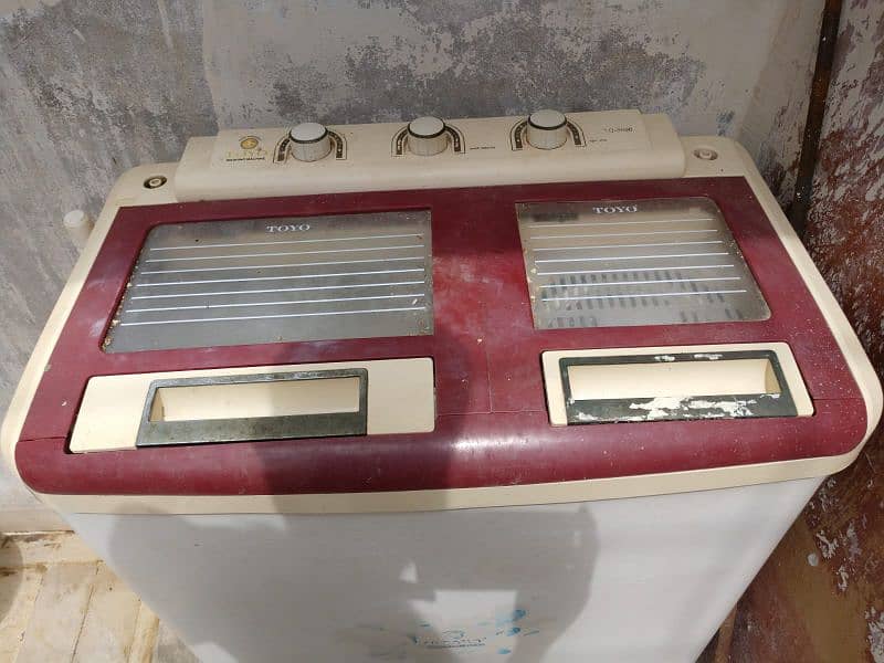 Toyo Twin Tub Washing Machine In Good Running Condition 1