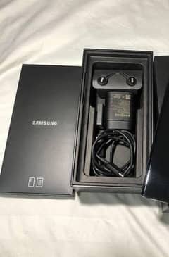 Samsung s20 ultra box pulled accessories