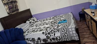 king size bed without metresss