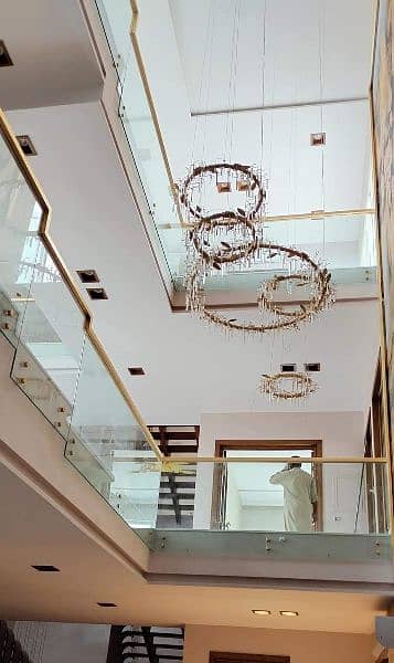 Frameless glass railing / Glass railing / glass staircase 4