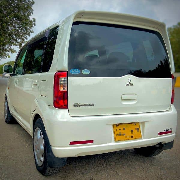 Mitsubishi Ek Wagon 2006 Reg. 2013 white full options 4