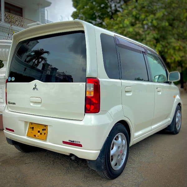 Mitsubishi Ek Wagon 2006 Reg. 2013 white full options 5