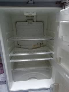 I want to sell my dawlance fridge