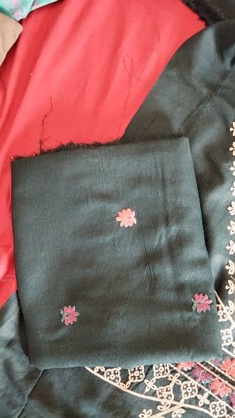 soft karandi embroided 3 pc winter collection 4