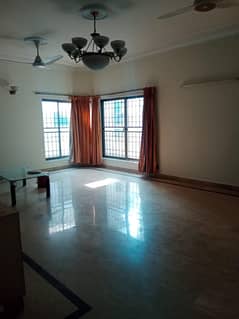1 KANAL CLASSIC FULL HOUSE FOR RENT IN DHA PHASE 2
