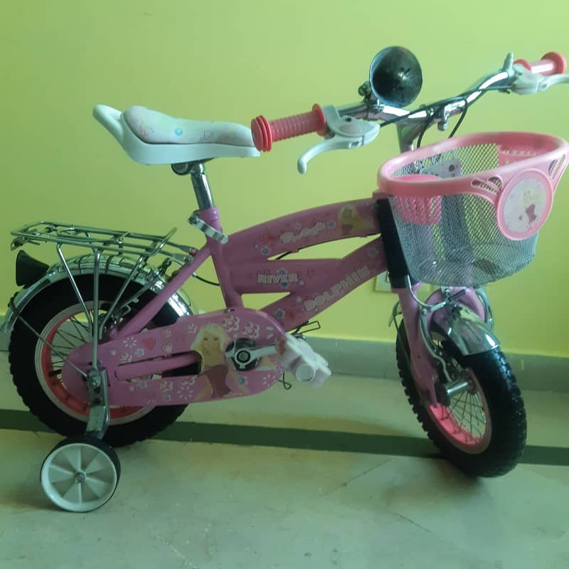 Kids Bicycle with supporting wheels 2