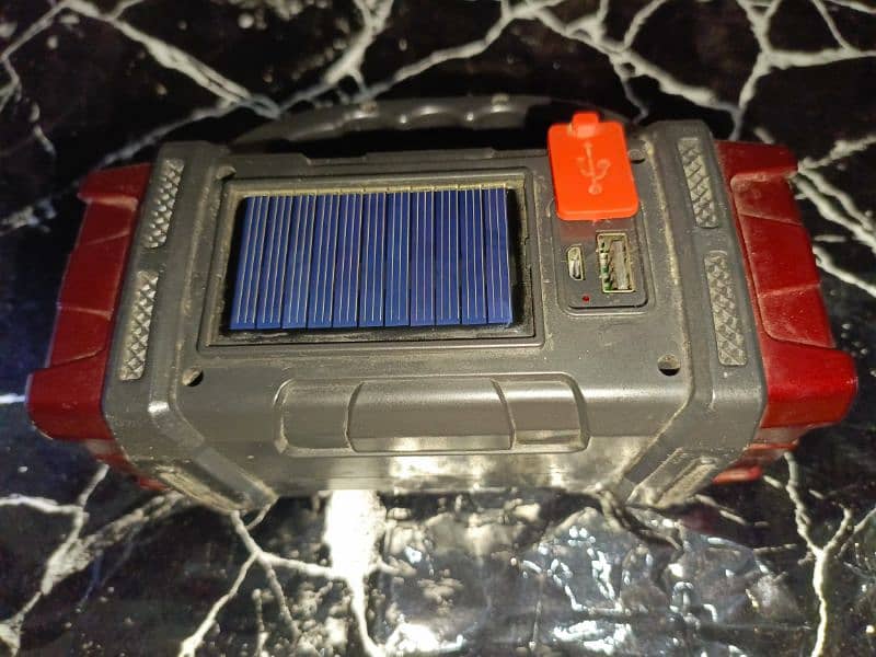 Rechargeable solar light 1