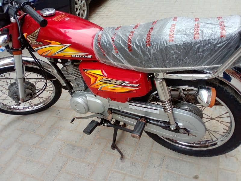 Honda 125 Hyderabad number 21 model 2