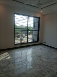 Brand New Office available in johar town