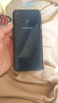 sumsung A20 32G ram only phone