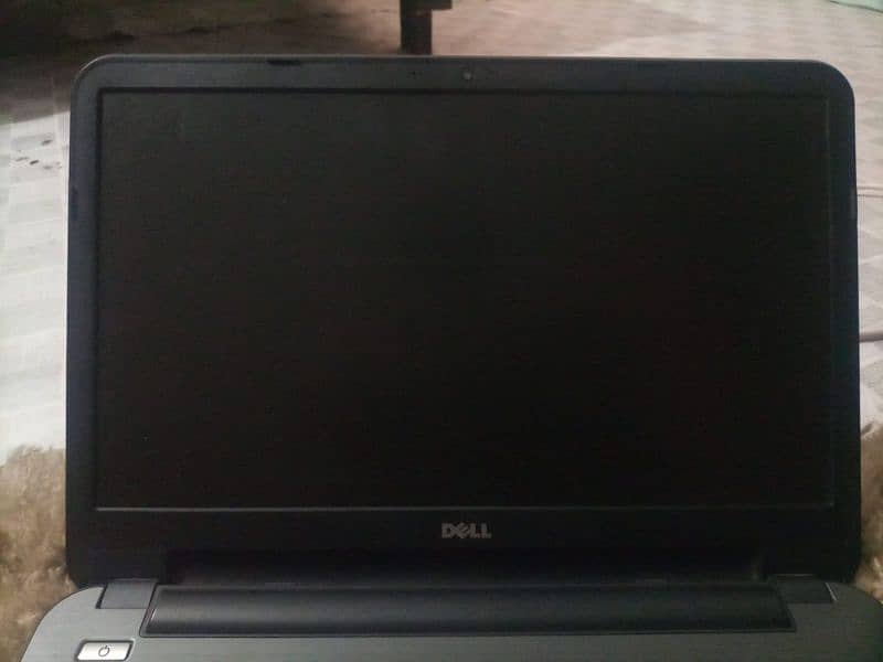 Dell latitude 3540  core i3 4th generation 8 GB Ram - 256 GB SSD Hard 4