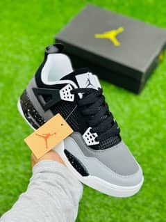 Shoes Air Jordan Retro 4 (branded shoes/sneakers/Jordan shoes)