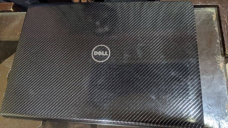 DELL core i7 7th generation 8 gb RAM 256 gb SSD 0