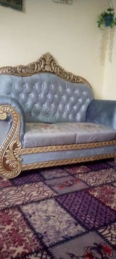sofa in best new condition
