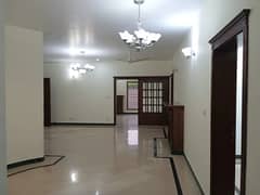 10 Marla 5 Bed House For Rent Available in PWD Housing Scheme