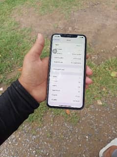 XS max 64 GB. .