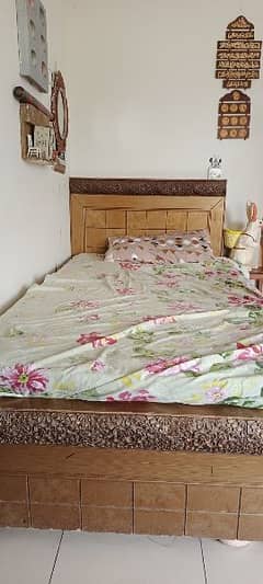 Used single bed with 9inch mattress available