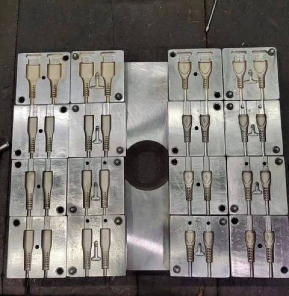 Data Cable Moulding Mechine 1