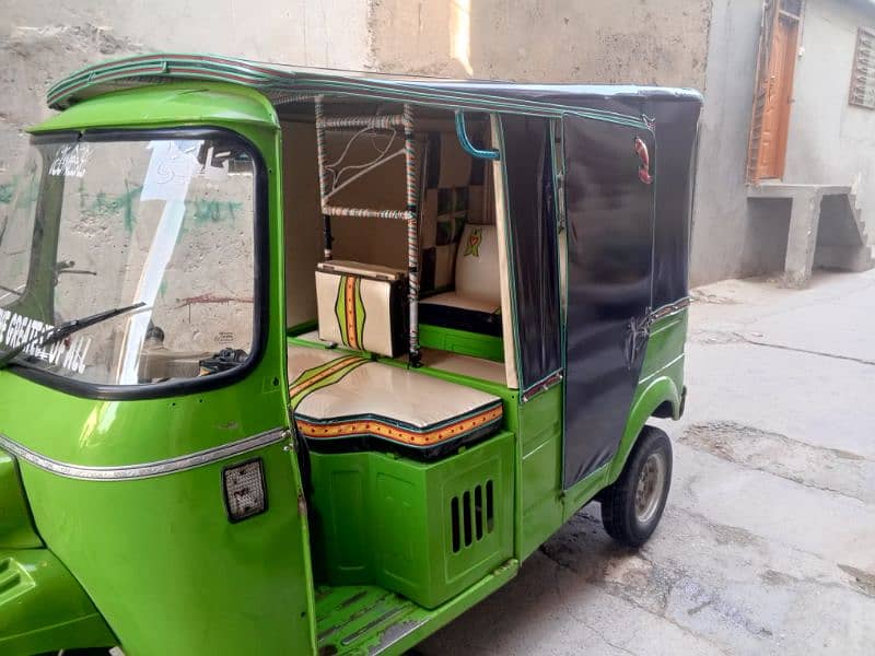 New Asia Rickshaw 6 seater ha 1